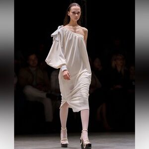 JULIA ALLERT*

Cocktail One-Shoulder Midi Dress
Ecru